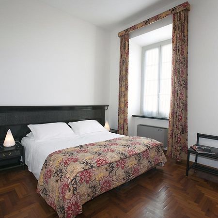 Lord Nelson - Camere Chiavari Bagian luar foto