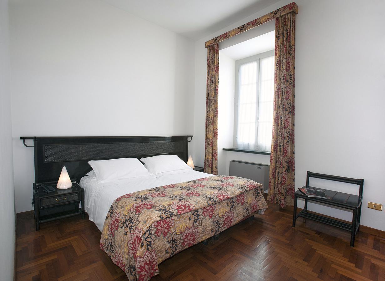 Lord Nelson - Camere Chiavari Bagian luar foto