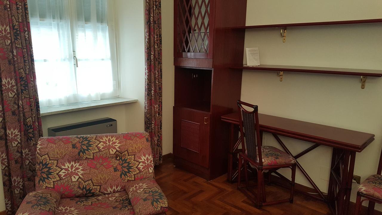 Lord Nelson - Camere Chiavari Bagian luar foto